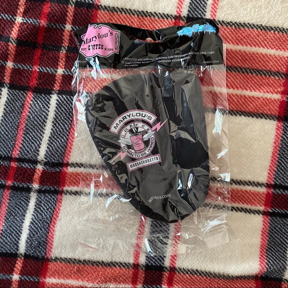 Marylous coffee cup cooler